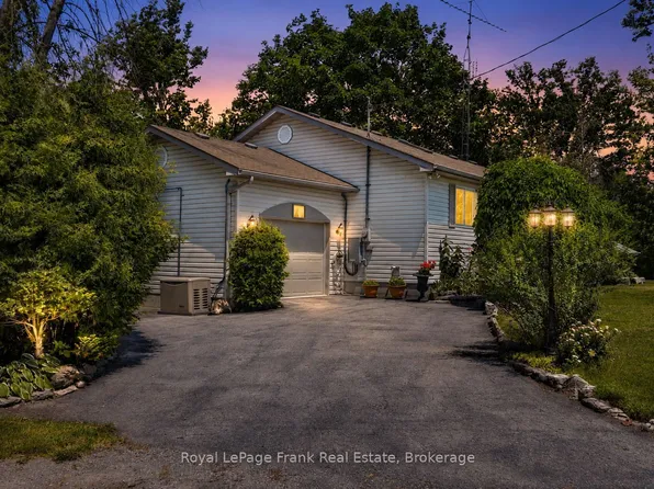 2 Ideal Point, Kawartha Lakes, ON K0M 1A0