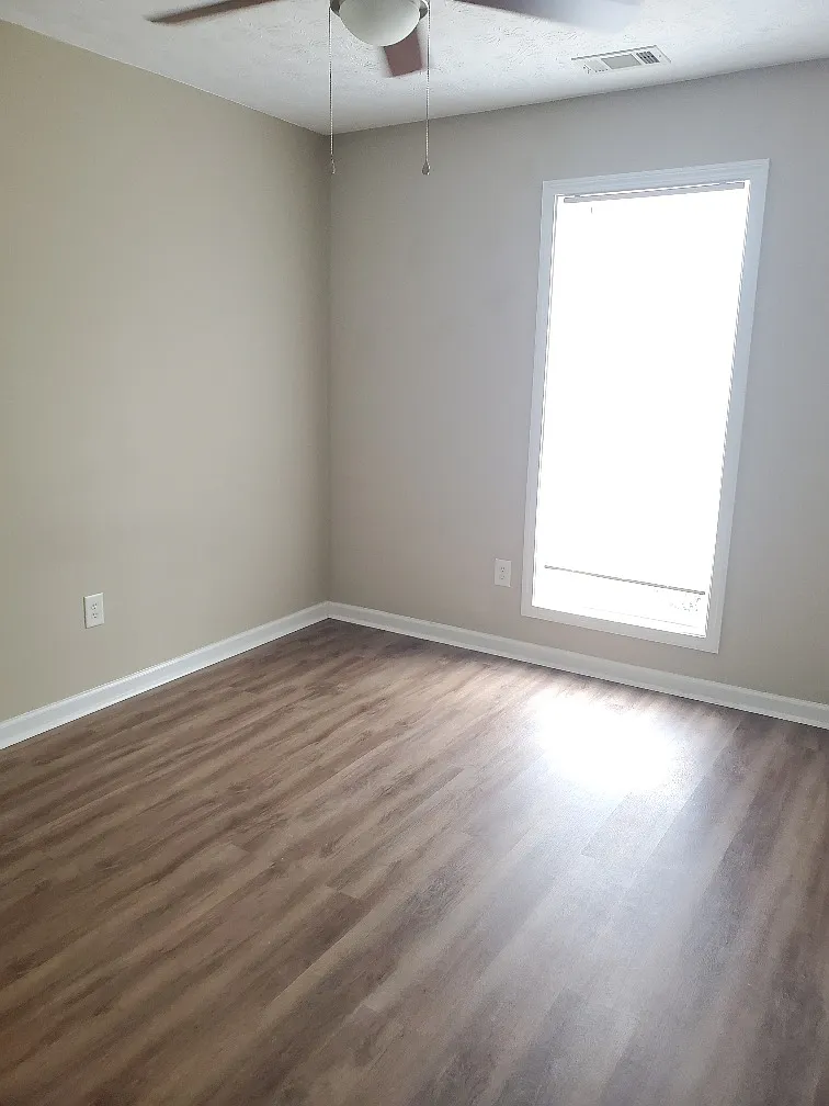 3 bed, 1378 sqft, $1,550 — Photo 4