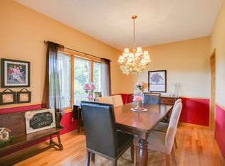 13696 Stonebrooke Curv, Shakopee, MN 55379