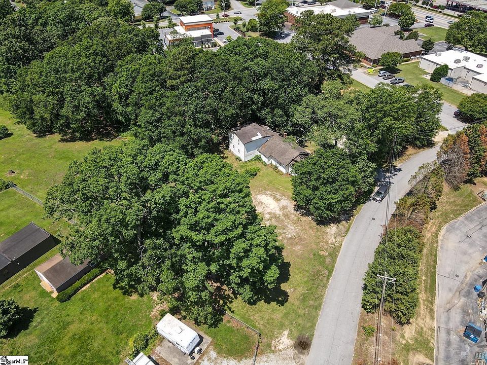 2nd image of 311 Whatley Cir