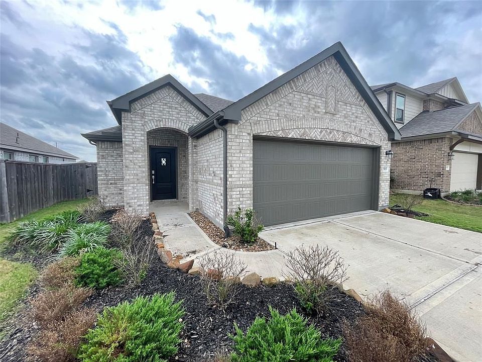 1st image of 25915 Rosin Lake Ln