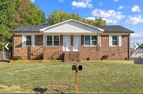 1008 Trinity St Photo 1