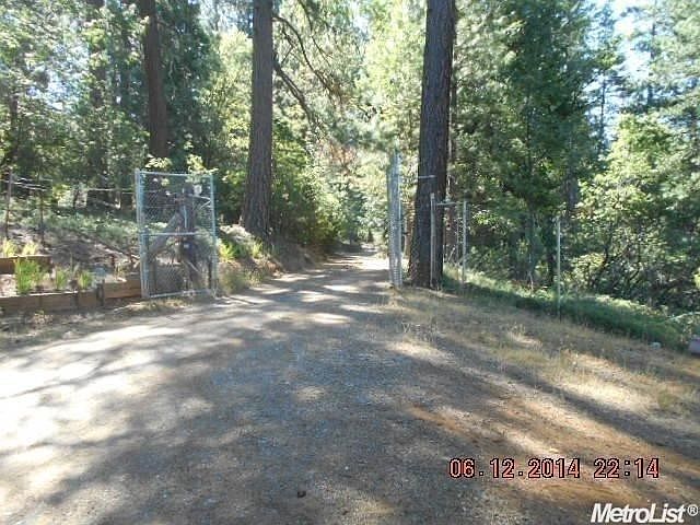 2nd image of 4276 Fairglade Rd