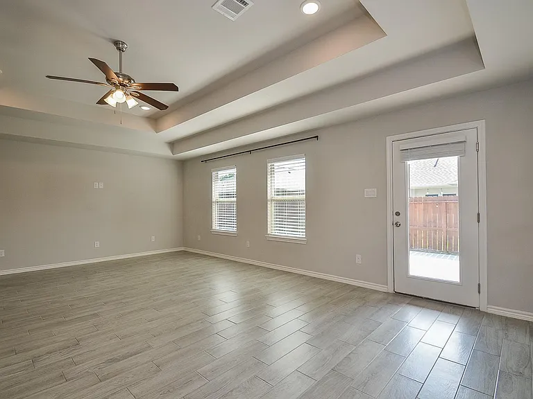 815 Easy St — Photo 24