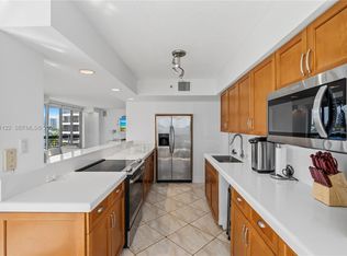 Mystic Pointe, Aventura, FL 33180