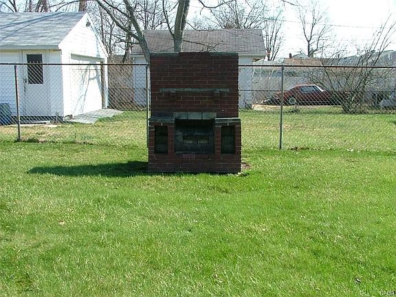5th image of 2339 Cadie Ave