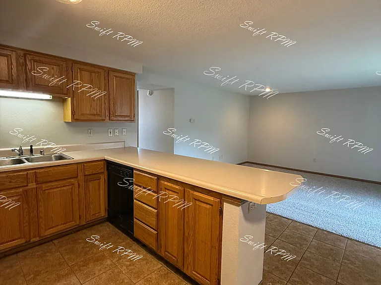714 W 25th St #1 — Photo 5