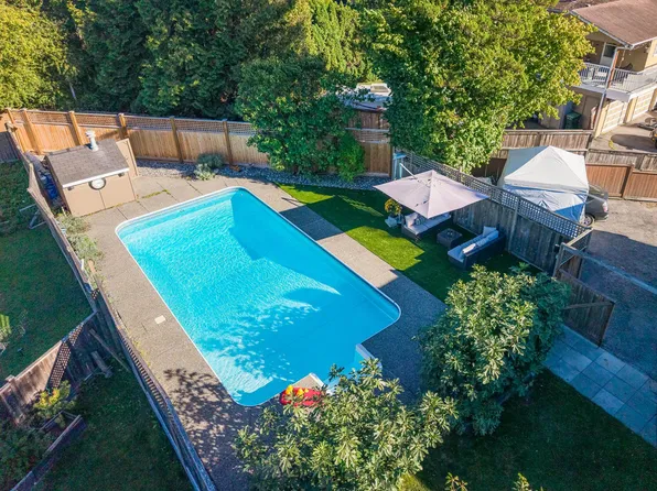 781 Pinemont Ave, Pt Coquitlam, BC V3B 5B7
