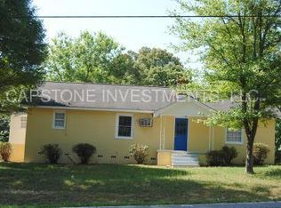 316 Rogers Lake Rd E, Kannapolis, NC 28083
