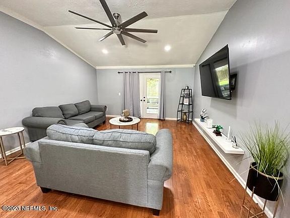 4th image of 13234 Mendenhall Pl