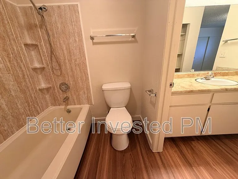 976 Marlene St — Photo 9
