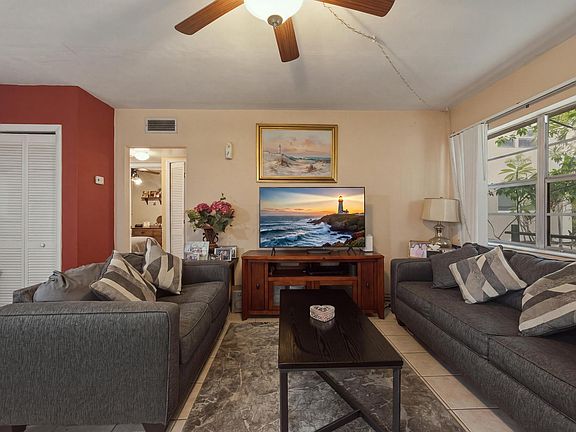2nd image of 500 SW 15TH Street #107