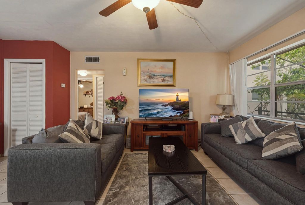 500 SW 15TH Street #107, photo 2