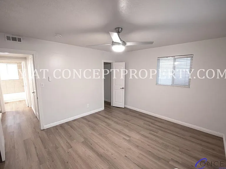 943-971 Chapel Dr — Photo 45
