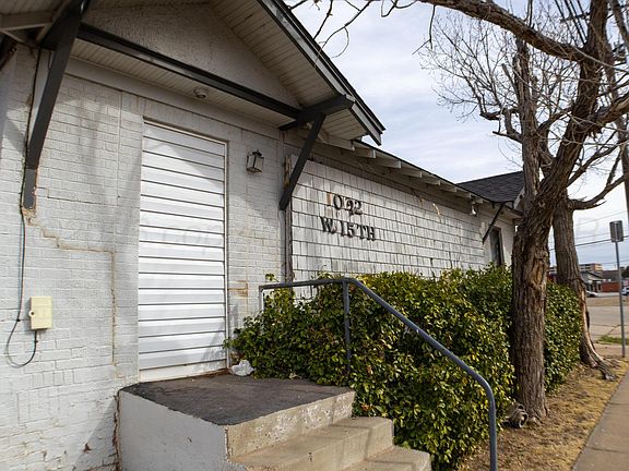 3rd image of 1022 SW 15th Ave