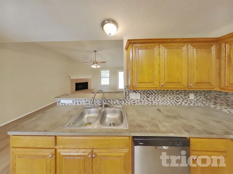 12212 Rolling Ridge Dr — Photo 10