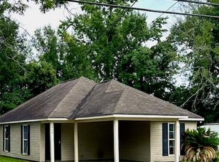1942 S Ringer Ave, Geismar, LA 70734