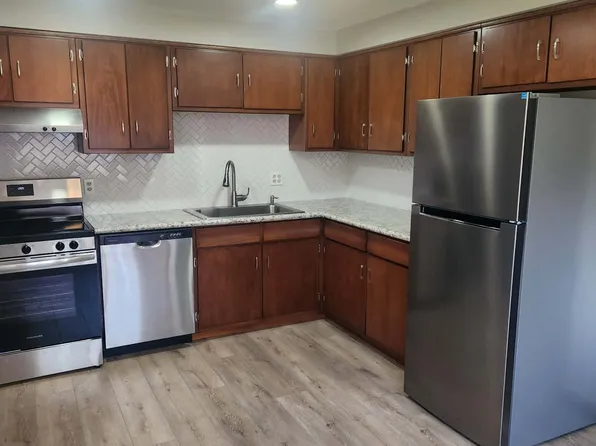 207 Tonawanda Creek Rd #L, Buffalo, NY 14228