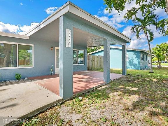 4th image of 2740 NW 24th St