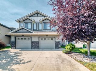 16832 53rd St NW, Edmonton, AB T5Y 0R7