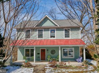 2123 Hilltop Pl, Falls Church, VA 22043