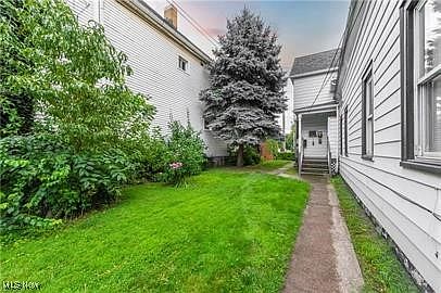3rd image of 5213 Fleet Ave
