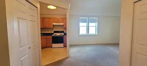 33 Randolph St Photo 1