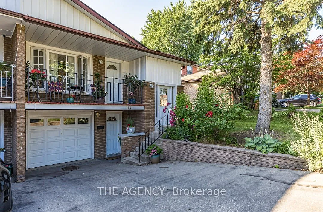 2 bed, $1,600 — Photo 1