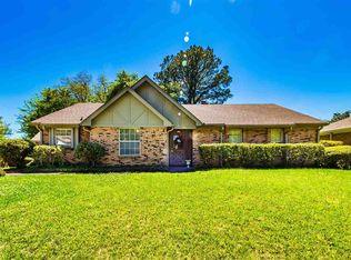 506 Hathaway Dr, Clinton, MS 39056