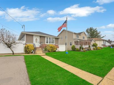 2644 Maple Avenue, Bellmore, NY, 11710