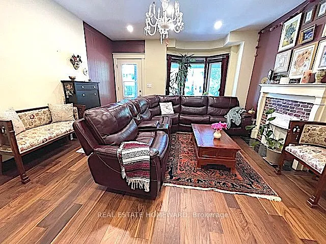 29 Appleton Ave — Photo 5