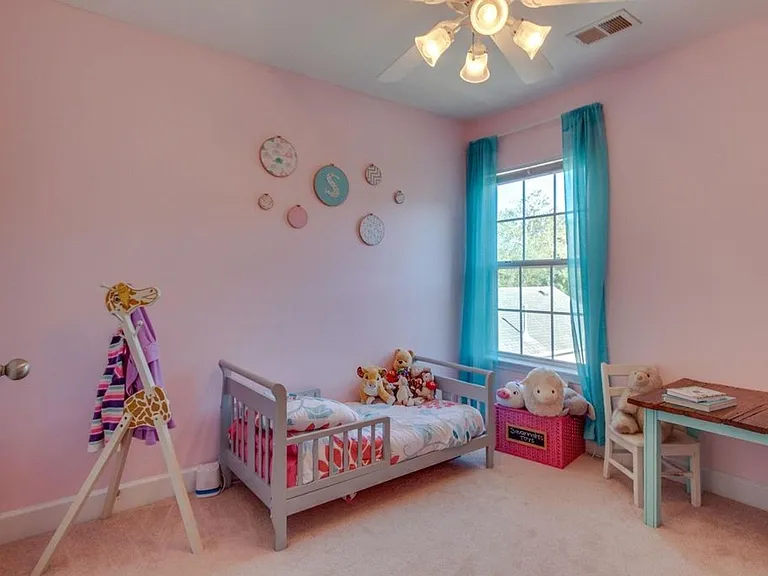 904 Tote Ln — Photo 8