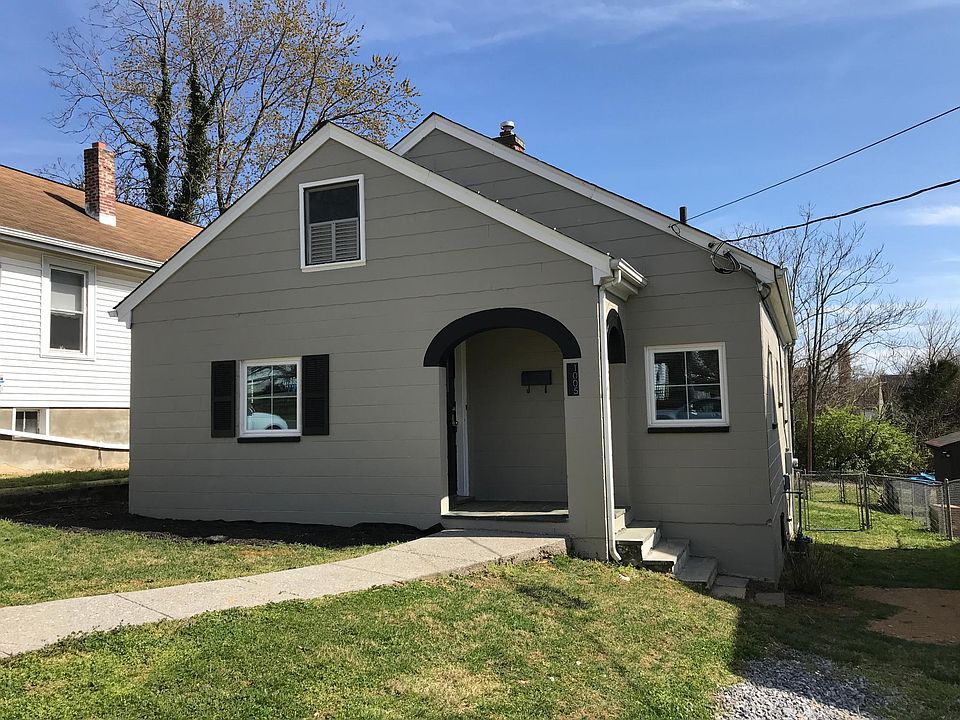1st image of 1005 Woodrow Ave SE