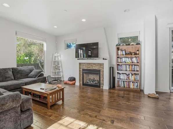 879 Islay St, San Luis Obispo, CA 93401