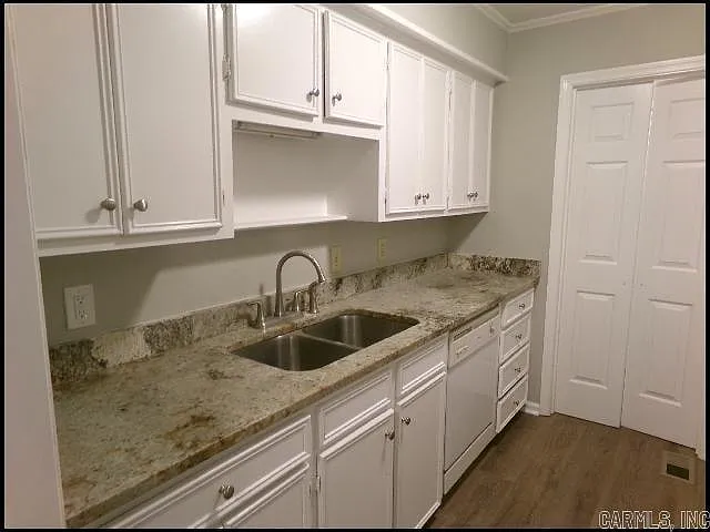 1813 Sanford Dr #1 — Photo 8