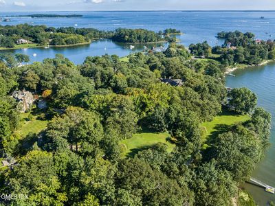 2 Vista Dr, Greenwich, CT, 06830