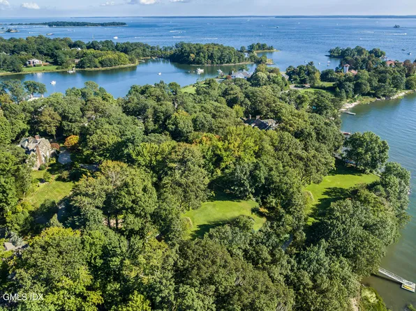 2 Vista Dr, Greenwich, CT 06830