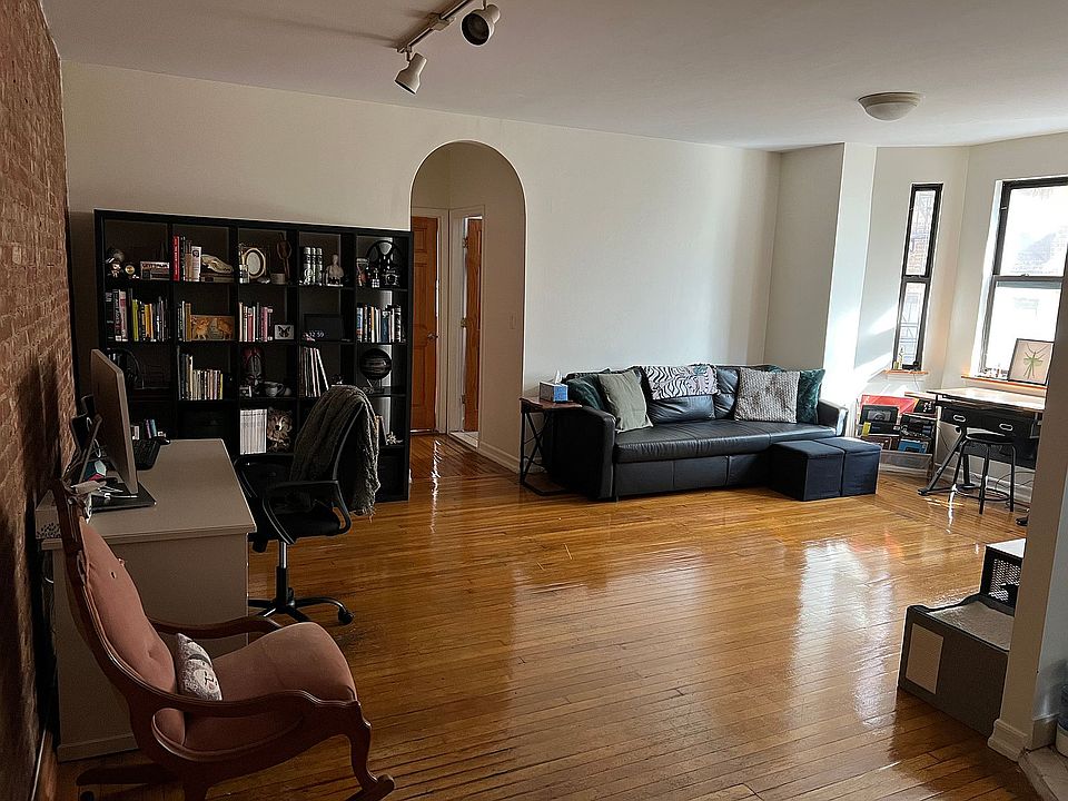 1st image of 715 W 172nd St APT 26