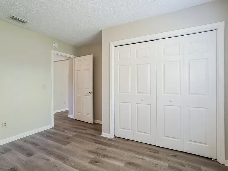 3183 Olde Sutton Parke Dr — Photo 13
