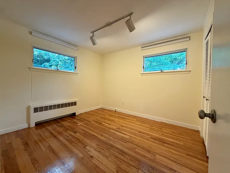 487 Lowell Ave #2 — Photo 9