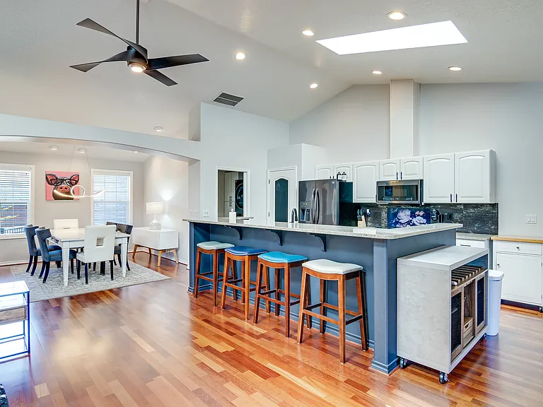 5529 NE Voyage Ave — Photo 13