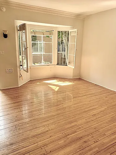 313 S Cochran Ave #1/4 Photo 1