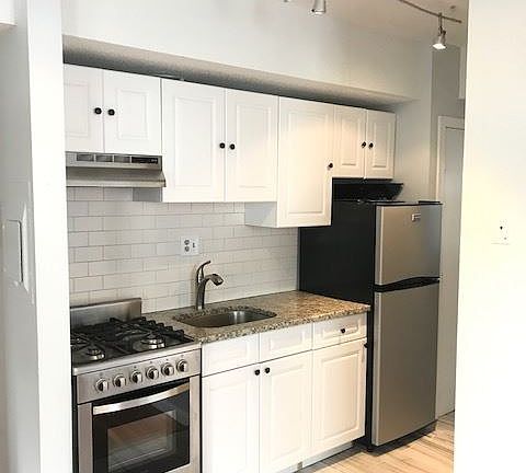 2nd image of 347 Alden Ave APT 4
