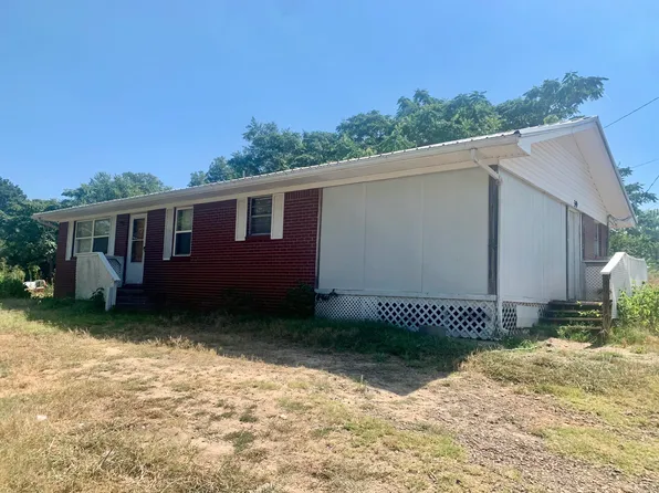 39 Grady Ln, Russellville, AR 72802
