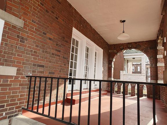 2nd image of 521 Loughborough Ave #1