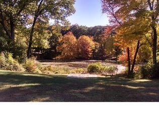 33 Stonybrook Rd, Norwalk, CT 06851