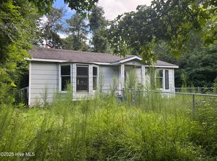 75 Pennsylvania Avenue, Rocky Point, NC 28457