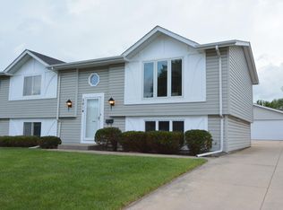 5614 47th Ave, Kenosha, WI 53144