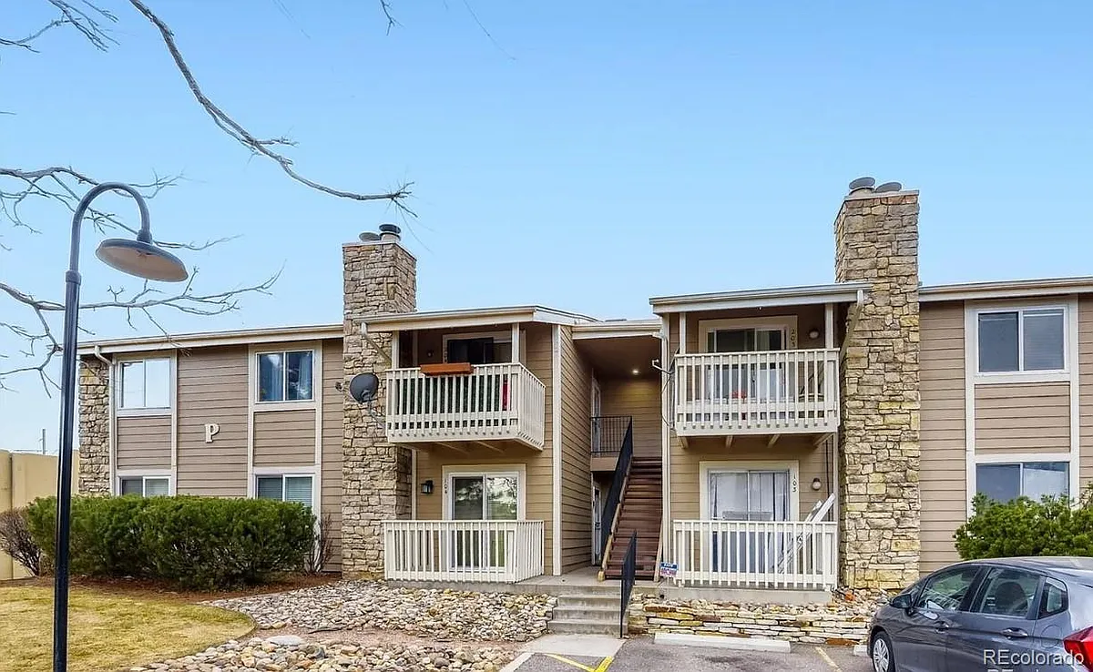 Building Photo - 4400 S Quebec St #204