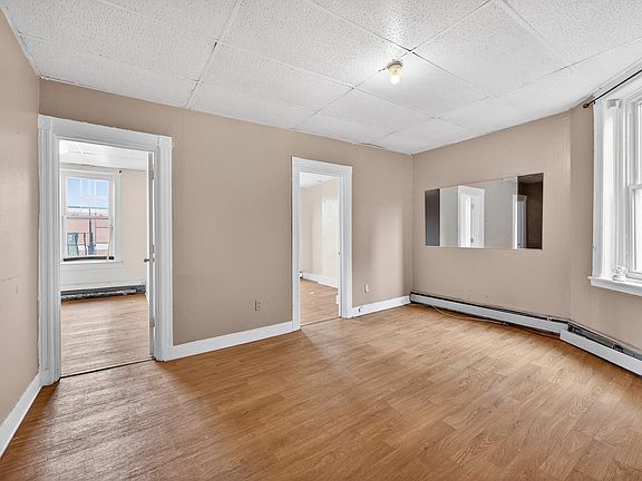 4th image of 584 Avenue C #4